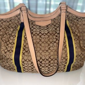 Coach shoulder purse